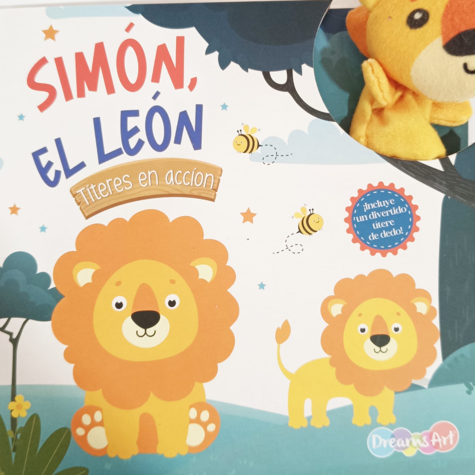 Simón, el león: Títeres en acción