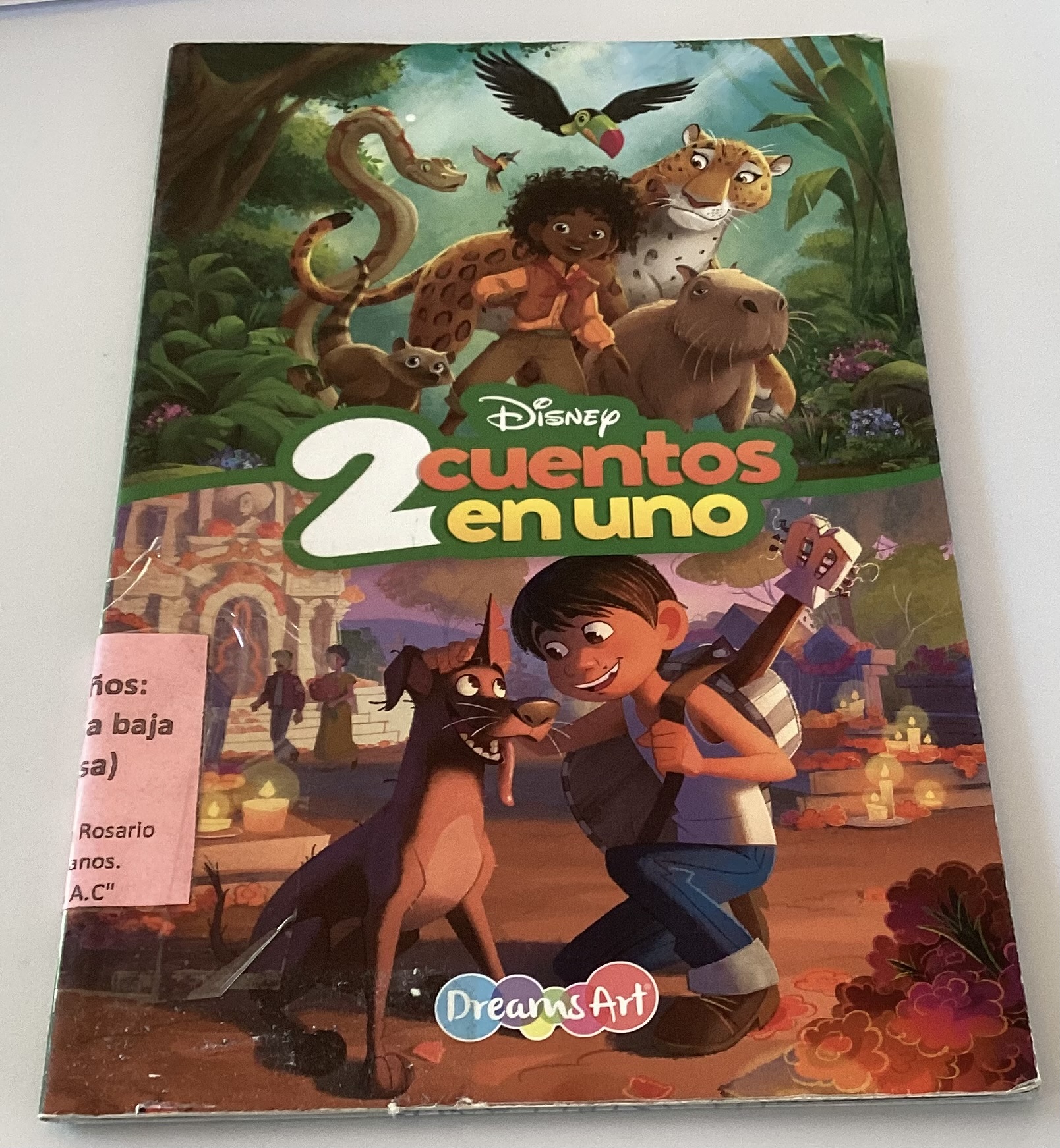 2 cuentos en uno: Encanto y coco