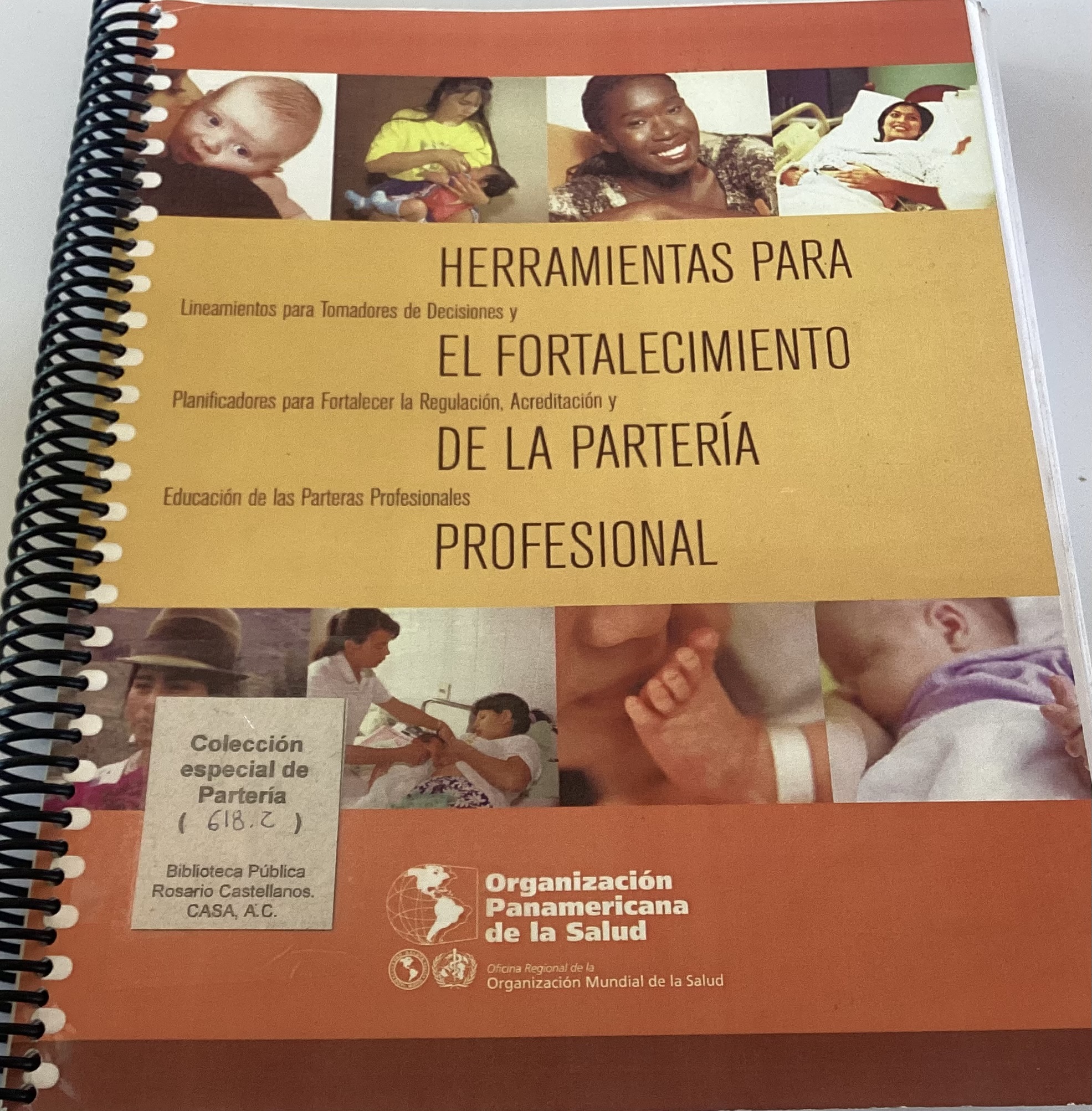 Portada de Herramientas para el fortalecimiento de la partería profesional